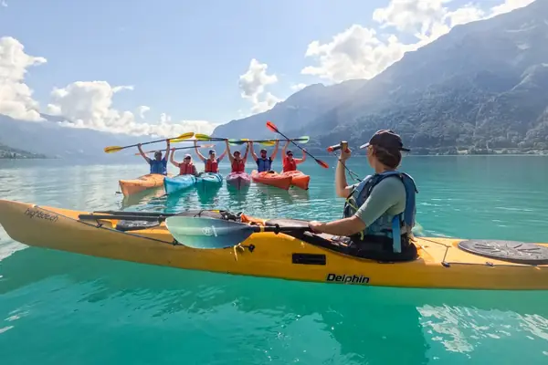 Kayak en el lago de Brienz