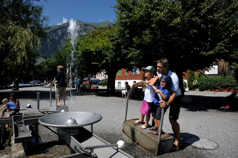 Brienz Lakefront Water Play